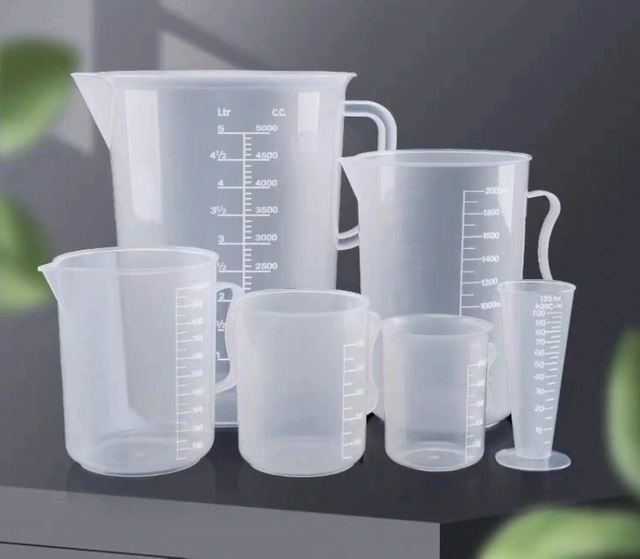 Graduated PC/PS Measuring Cylinder