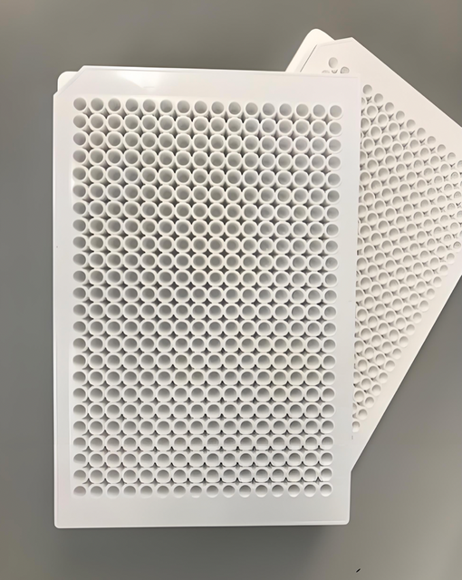 thermoset injection molding Magnetic PP/PS Microplate Cover